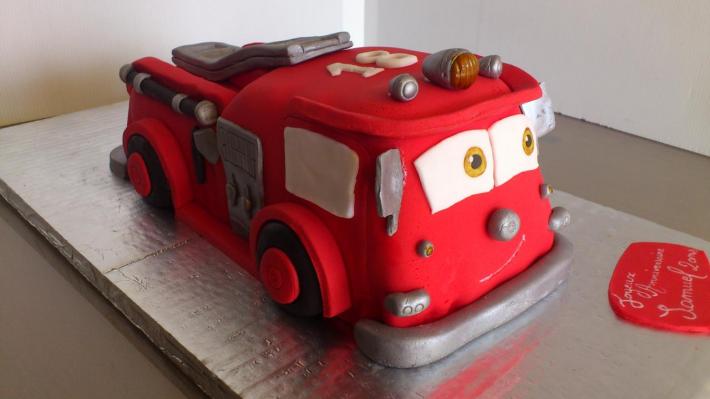 30 cake design pompier cars 3